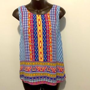 Sleeveless pattern blouse
